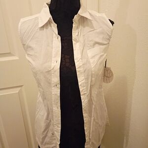 Japna White Sleeveless Button-Down Shirt